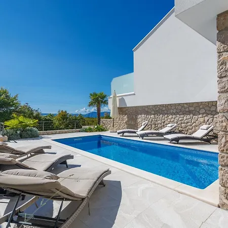 別荘 Maria Mit Garten- Grill Und Terrasse By Interhome