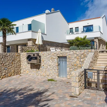 Maria Mit Garten- Grill Und Terrasse By Interhome
